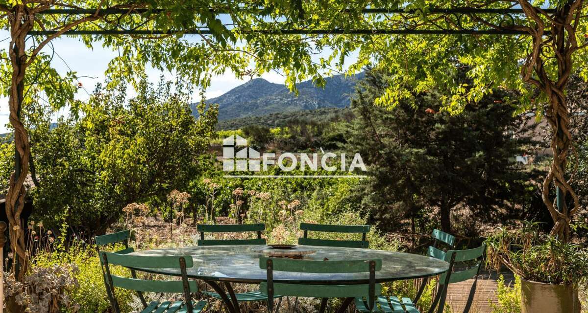 Maison à SAINT-JEAN-DE-BARROU