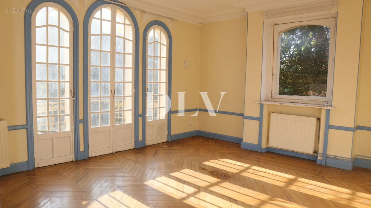 Appartement à FONTAINEBLEAU