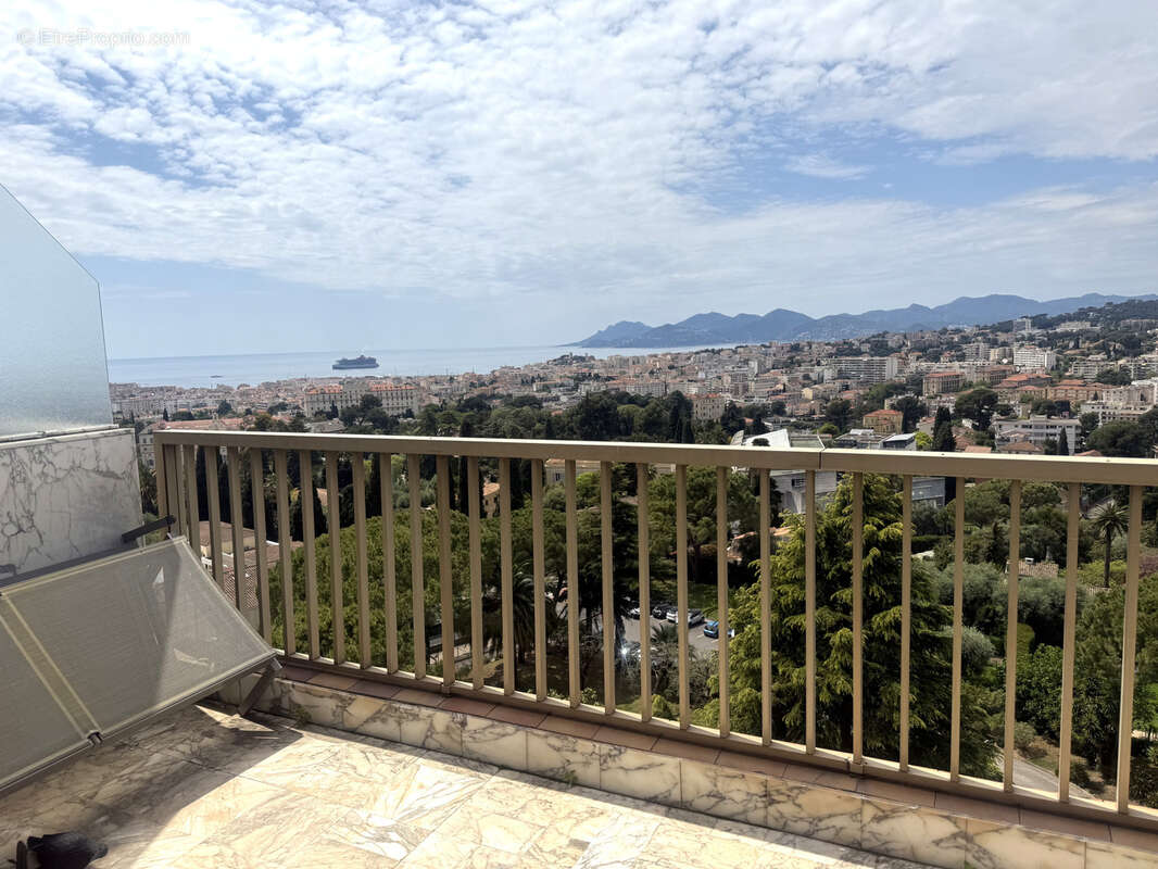 Appartement à CANNES