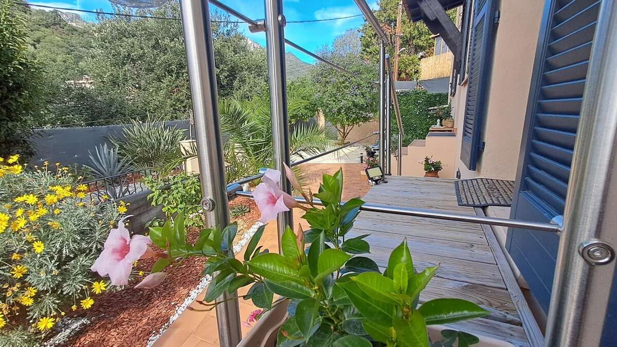 Appartement à MENTON