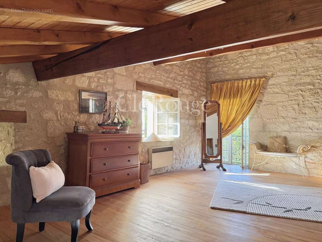 Maison à MONSEGUR