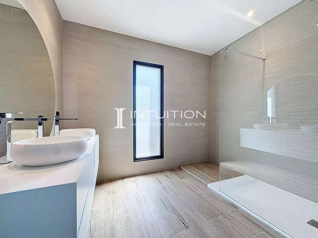 Maison à MOUGINS