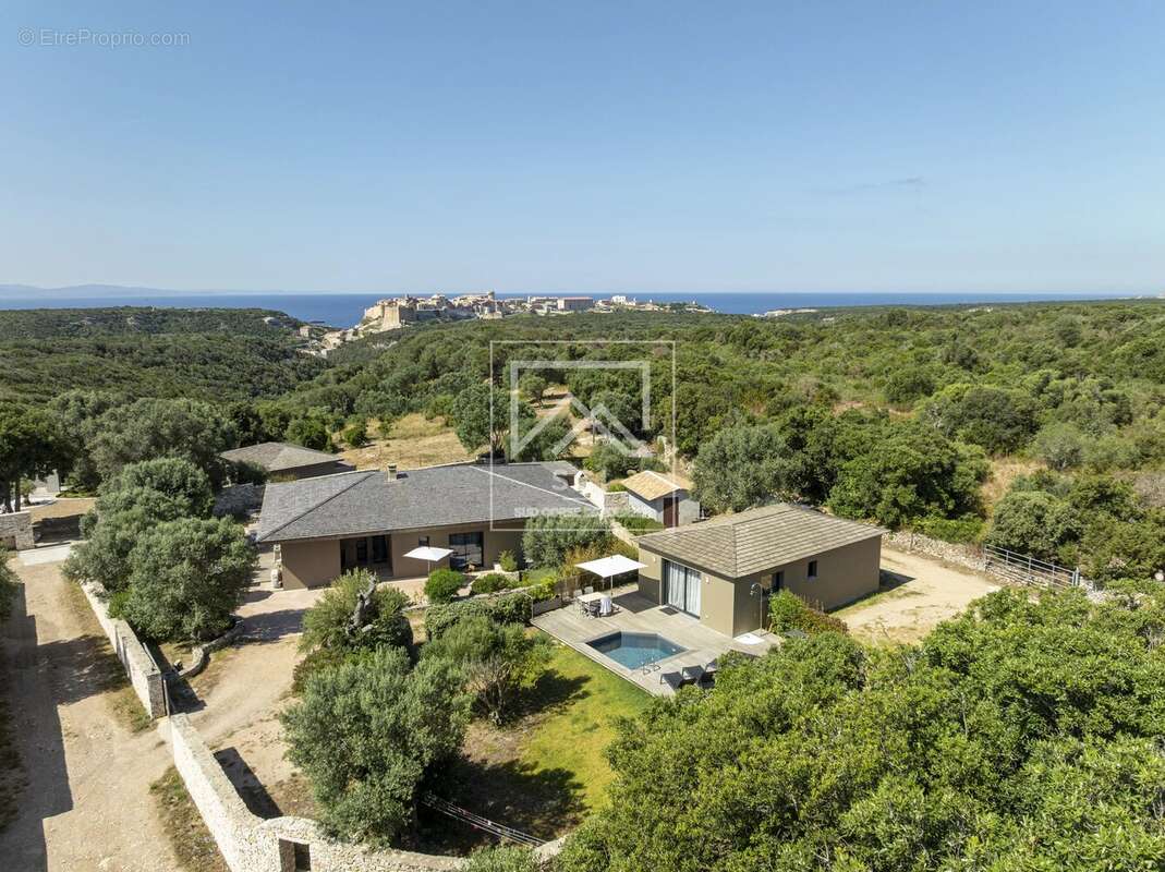 Villa et maison indépendante, Bonifacio - photo 10