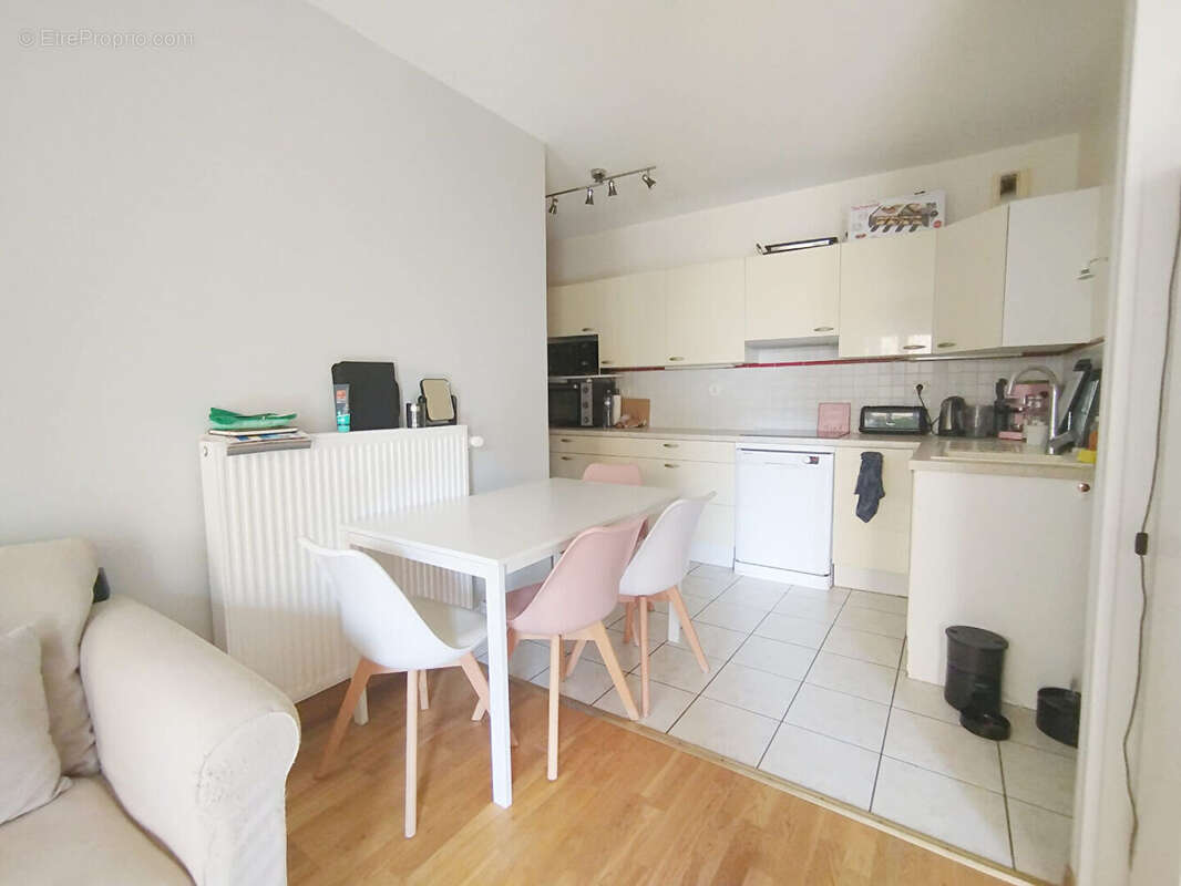 Appartement à SAINT-FARGEAU-PONTHIERRY