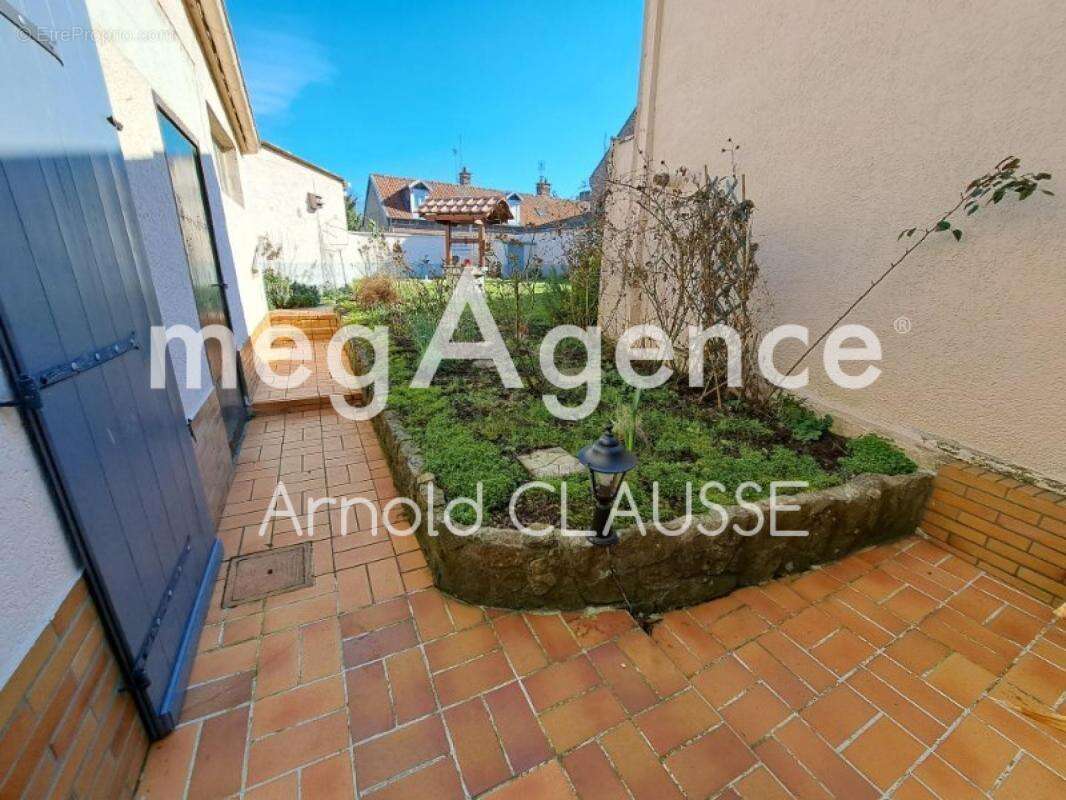 Maison à AUXI-LE-CHATEAU