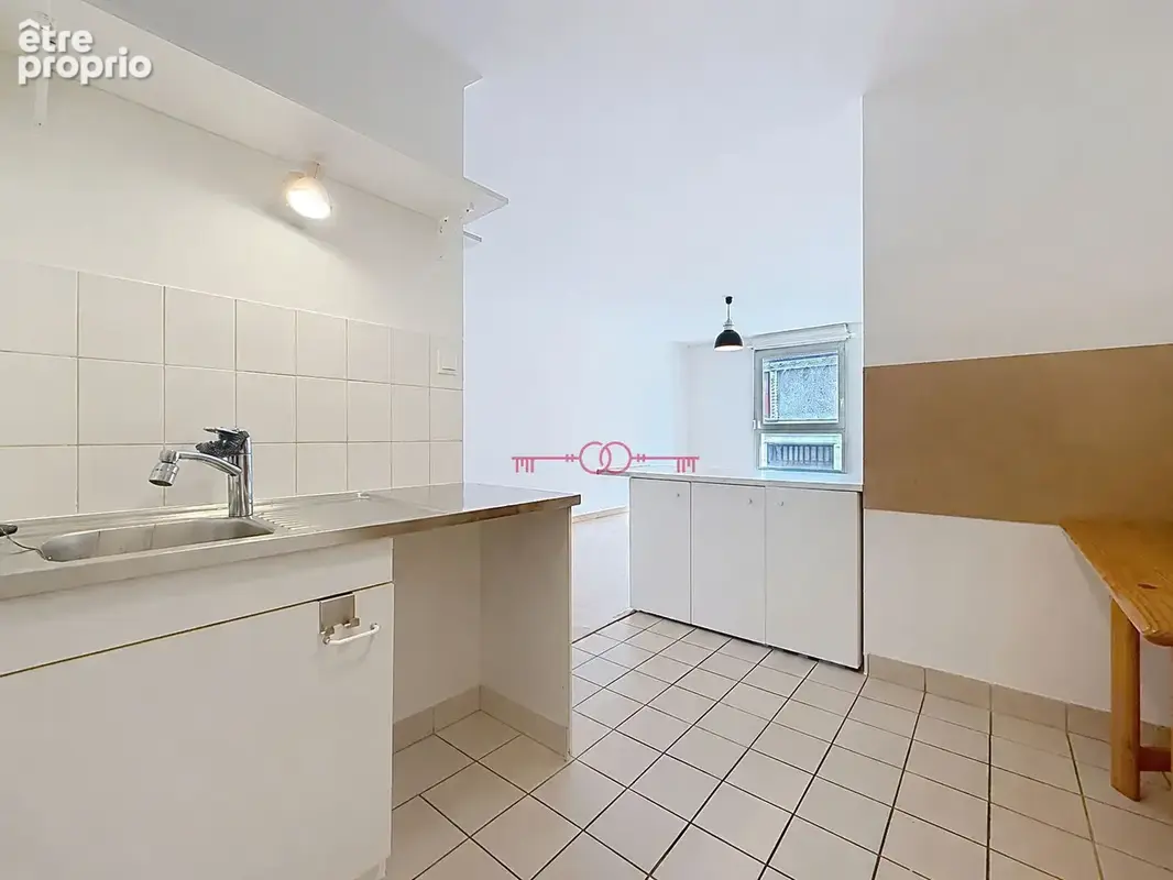 À vendre en exclusivité - appartement de type 2 avec parking - reims - photo 3