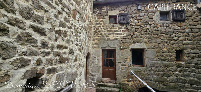 Ardèche, à 5 mn en voiture de St Pierreville au coeur du parc national des Monts d'Ardèche, spacieuse maison de 178m² avec une g - photo 2