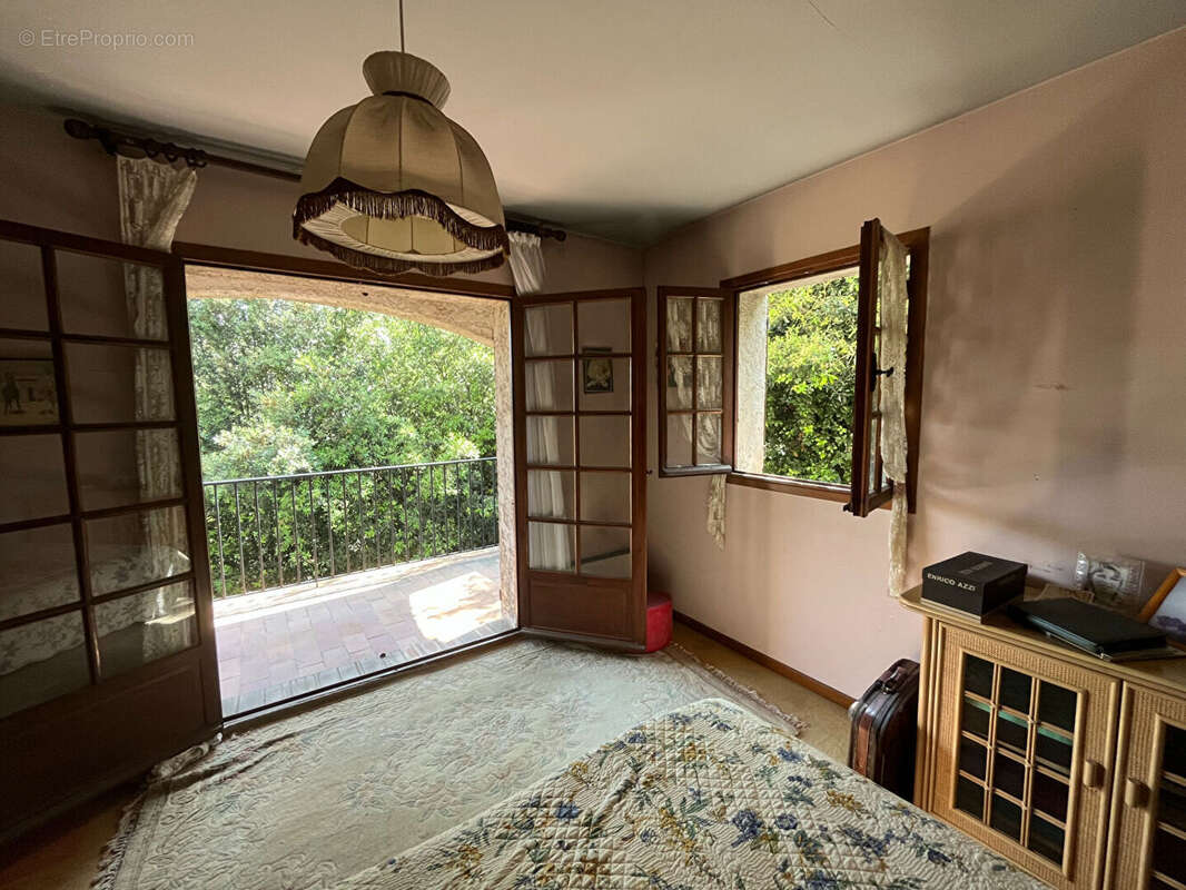 Maison à CAGNES-SUR-MER