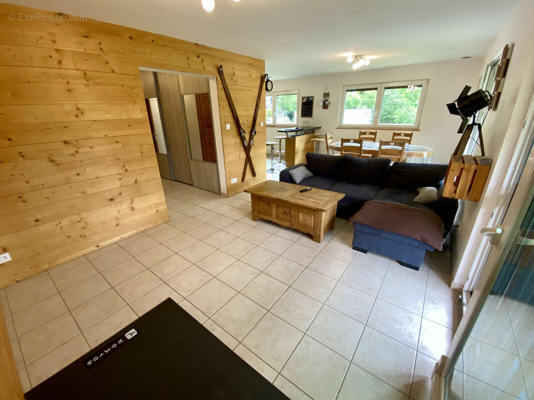 Maison à SAINT-MARTIN-DE-LA-PORTE