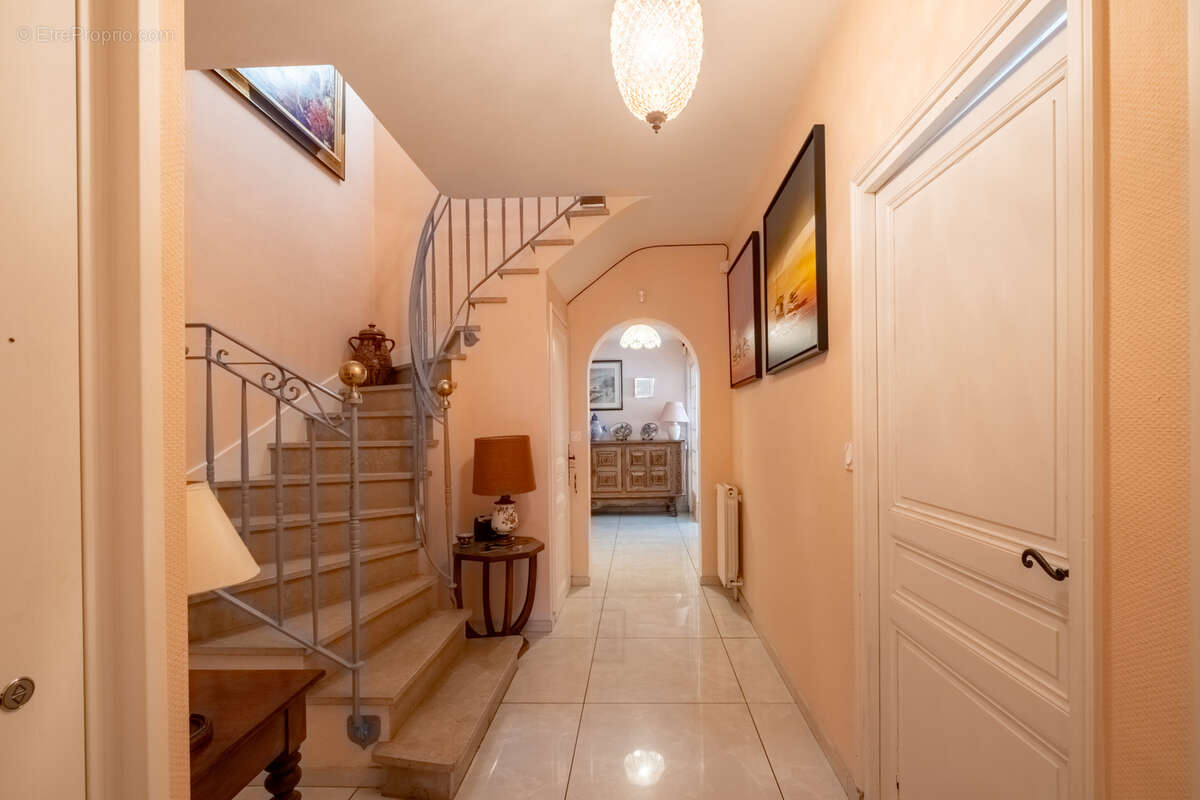 Abatilles maison familiale 6 pieces vente en nue propriete - photo 16