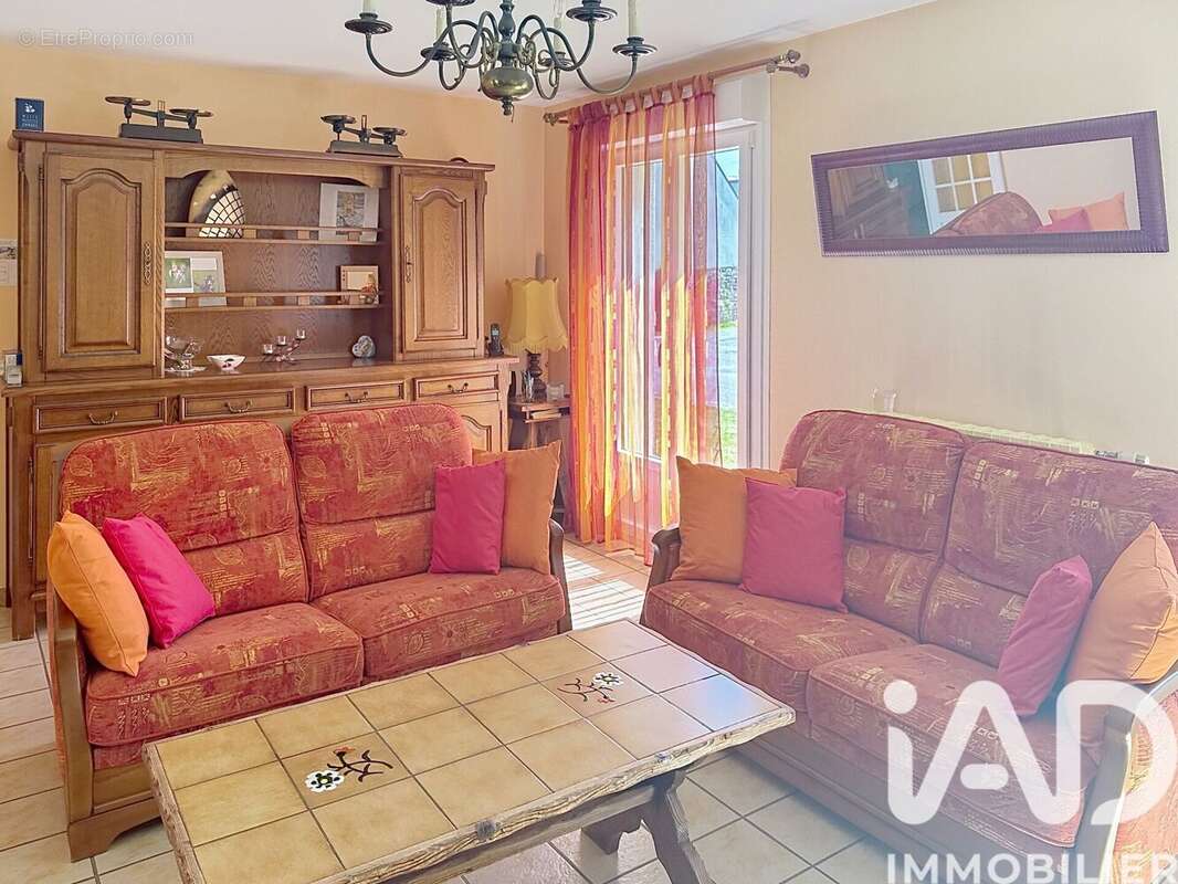 Maison 106 m² à Moncontour  - photo 8
