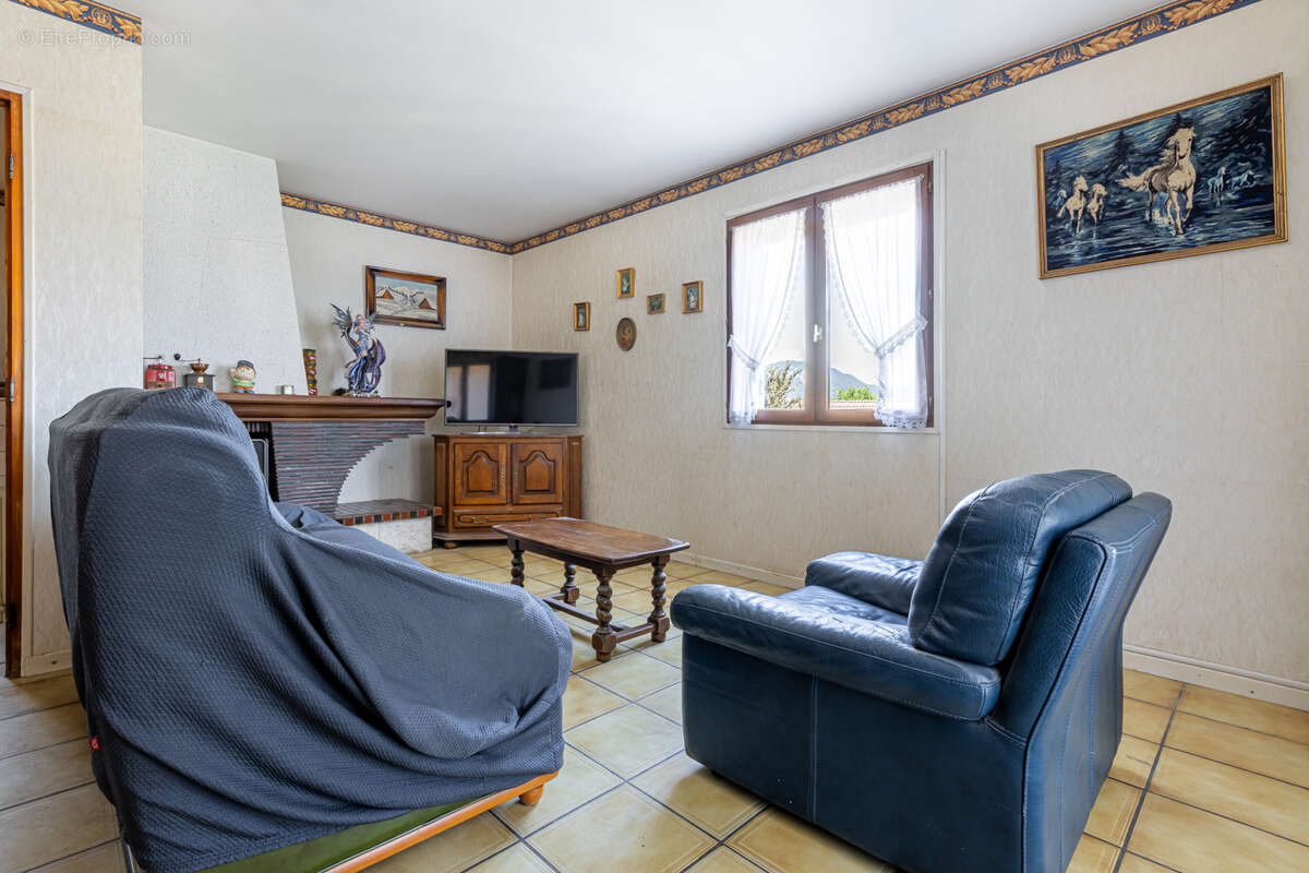 Propriété 7 pièces 183 m2 - photo 7
