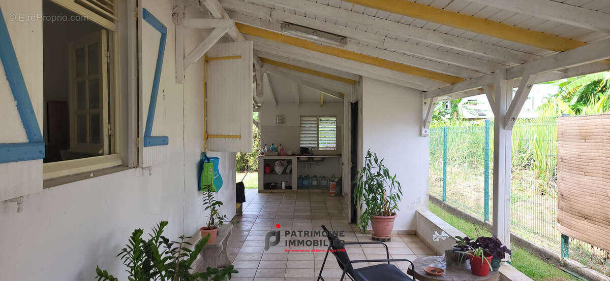 Maison à PETIT-BOURG