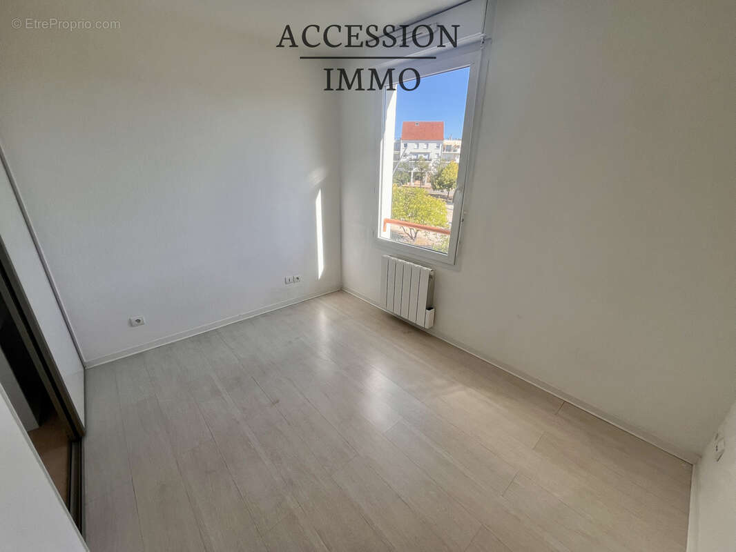 2 pièces avec CHAMBRE Dijon TOISON D'OR 34 m2 au 2ème étage dans Résidence Ravalée avec balcon /Cave + Parking - photo 7