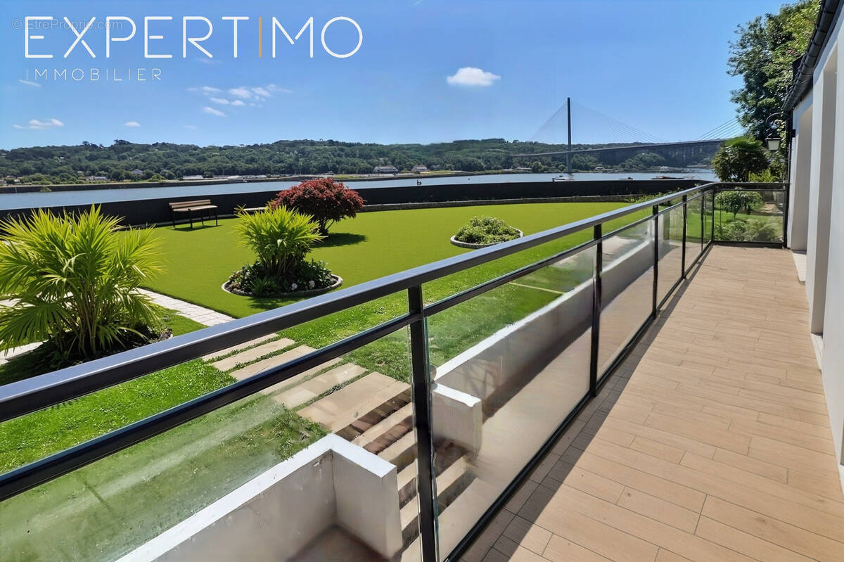 Maison à LE RELECQ-KERHUON