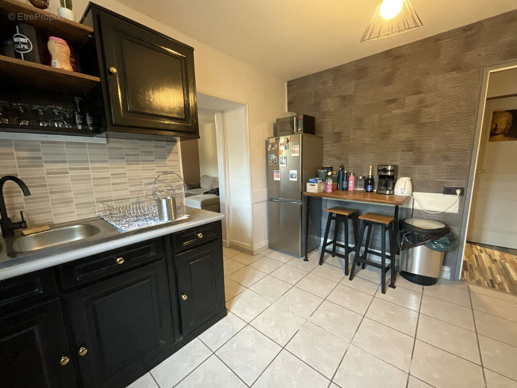 Appartement à NIVOLAS-VERMELLE