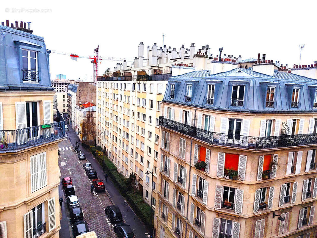 Appartement à PARIS-18E