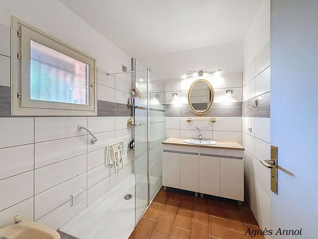 Maison 109 m² à Meounes-Les-Montrieux  - photo 50