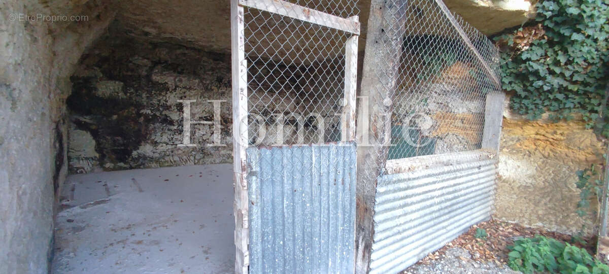 Terrain à CIVRAY-DE-TOURAINE