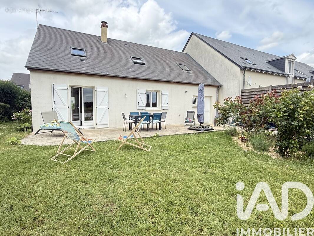 Photo 1 - Maison à LA VILLE-AUX-DAMES