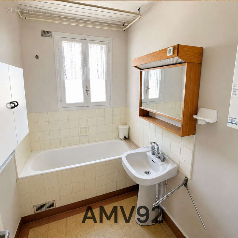 Appartement à LA GARENNE-COLOMBES