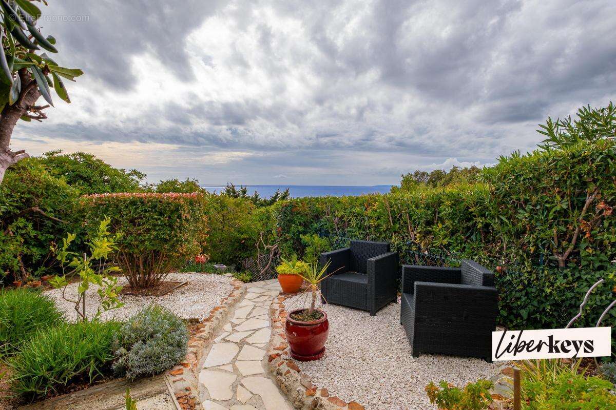 Maison à SAINT-RAPHAEL