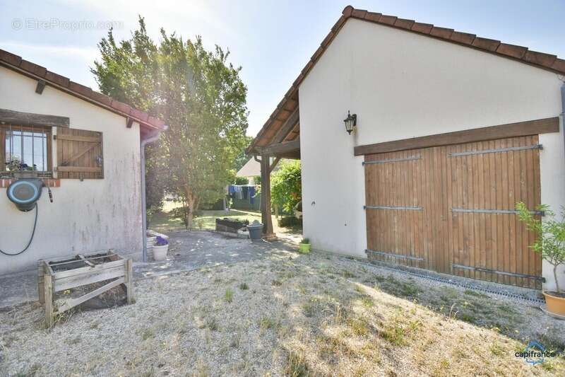 Maison à vendre 4 pièces VILLEFRANCHE SUR CHER (41) - photo 16