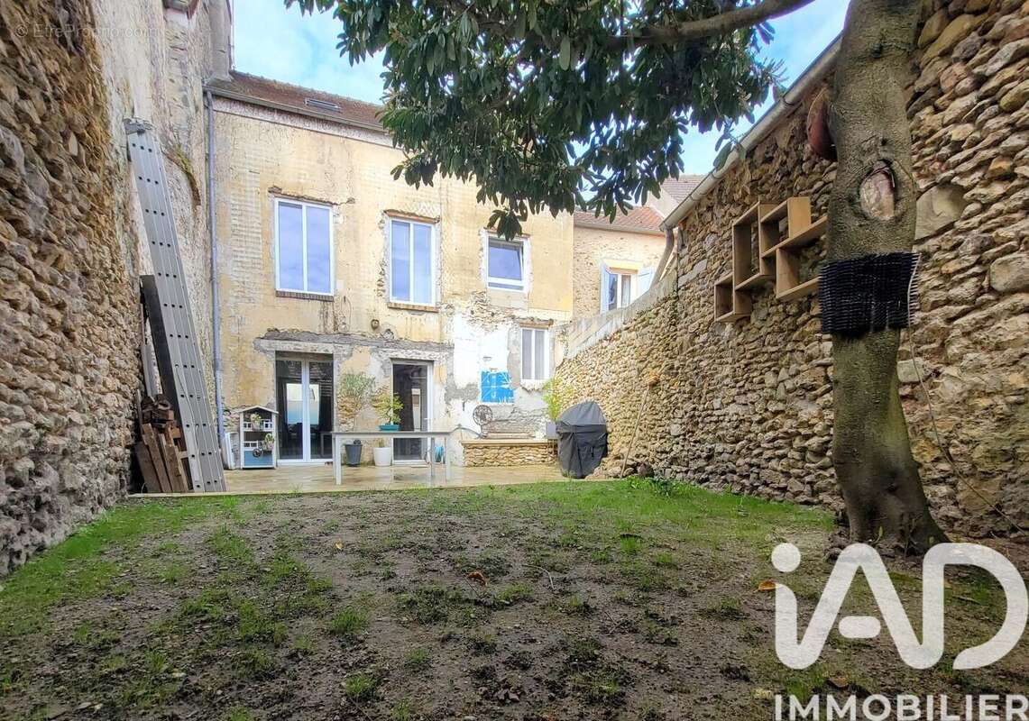 Photo 2 - Maison à SAINT-ARNOULT-EN-YVELINES