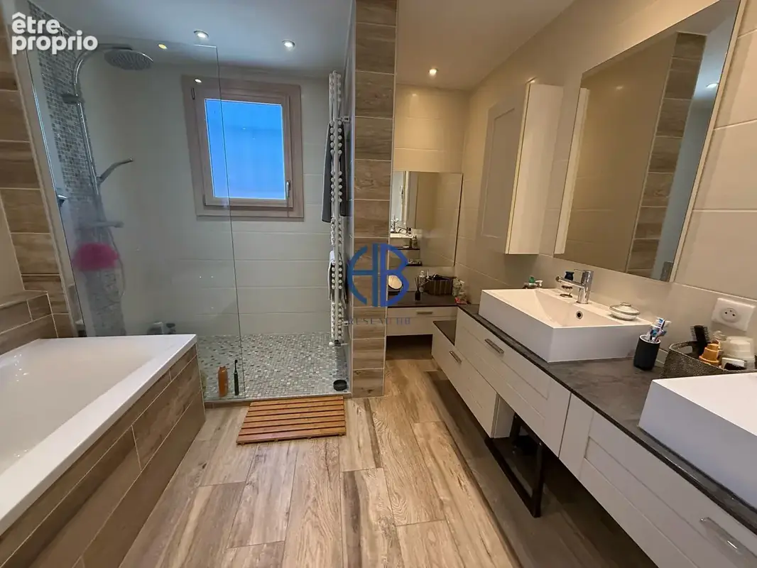 Maison 5 chambres de 169 m2 + sous-sol complet +piscine - photo 6