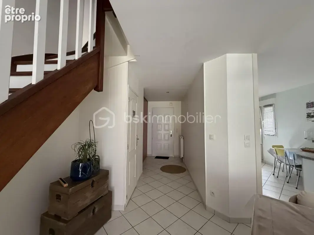 Maison familiale de 140 m² – 4 chambres – Garage - parking - jardin - photo 11