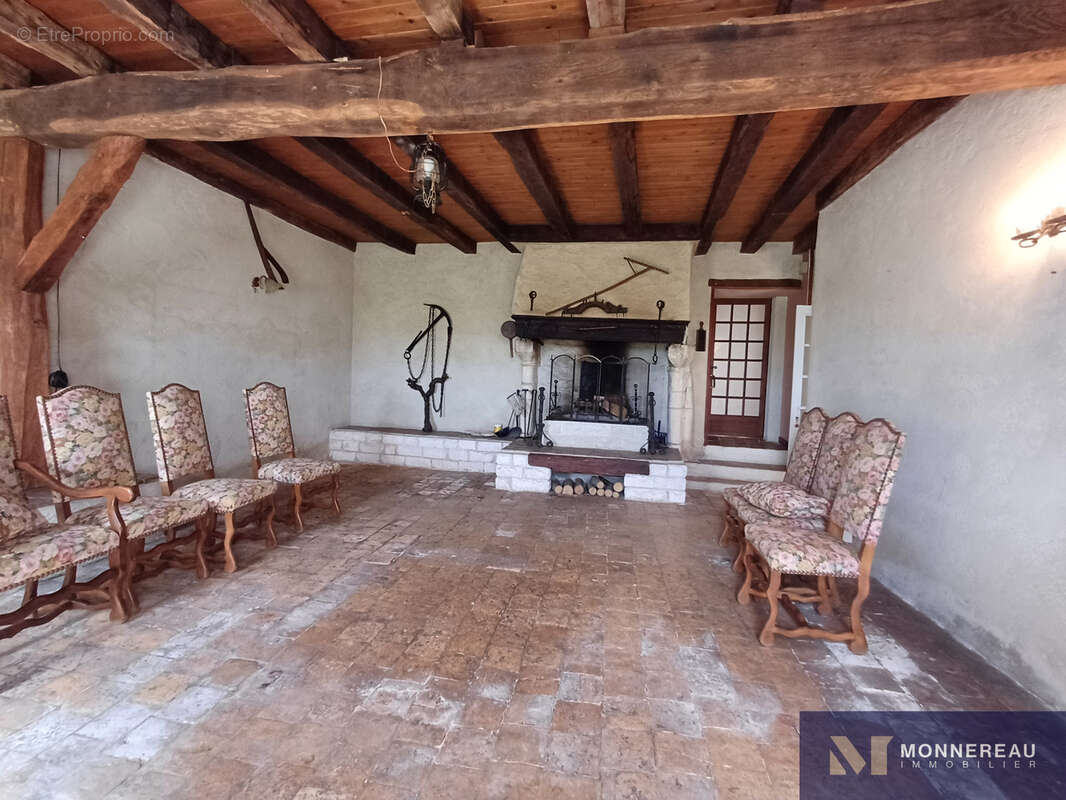 Maison à REIGNAC