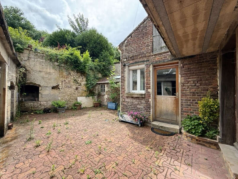 Maison à SAINTINES