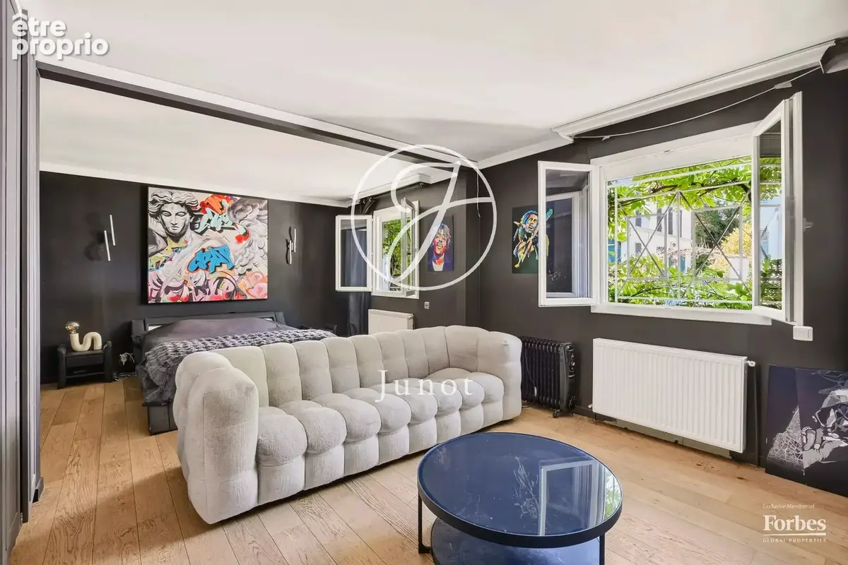 Saint-Cloud - PASTEUR - Maison de 275m² - 5 chambres - Terrain 416m² - photo 6