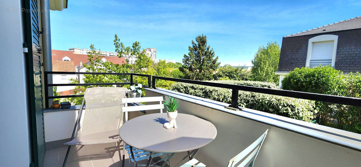 Appartement à SAINT-GRATIEN