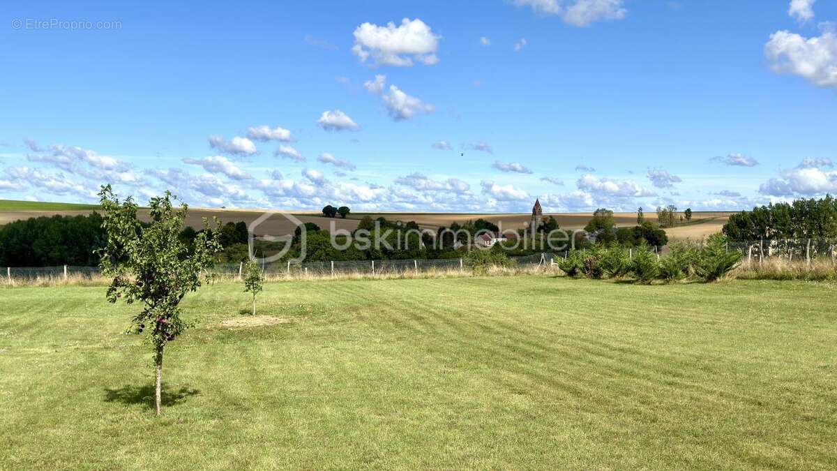 Maison à SAINT-GENGOULPH