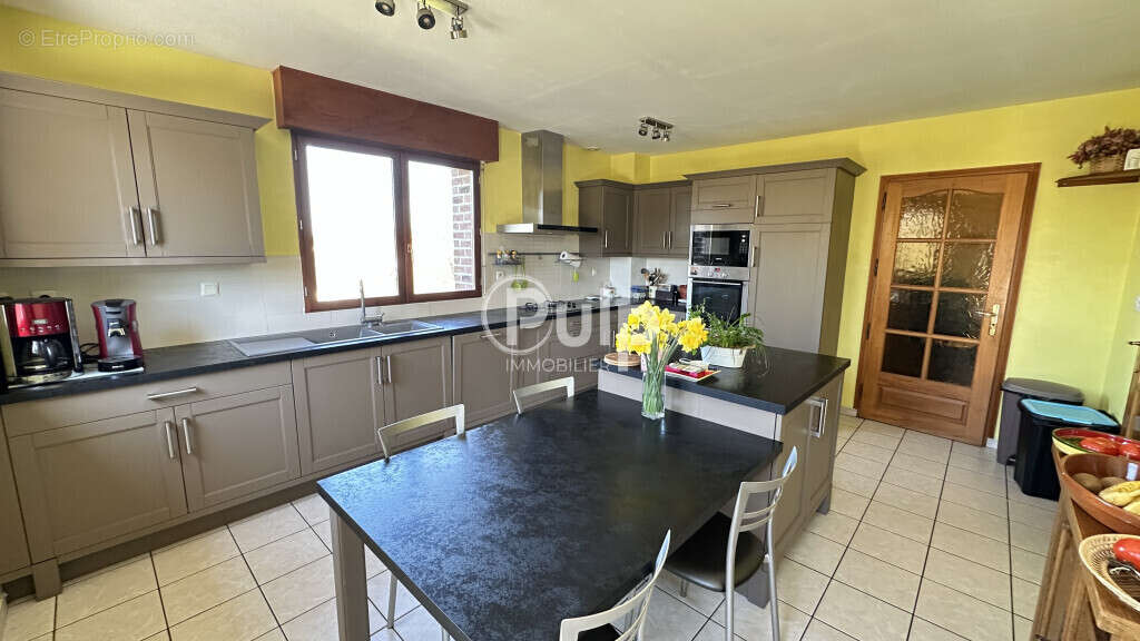 Maison à BRUAY-LA-BUISSIERE