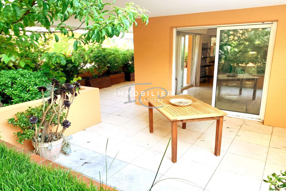 Appartement 63 m² à Cavalaire-Sur-Mer  - photo 7