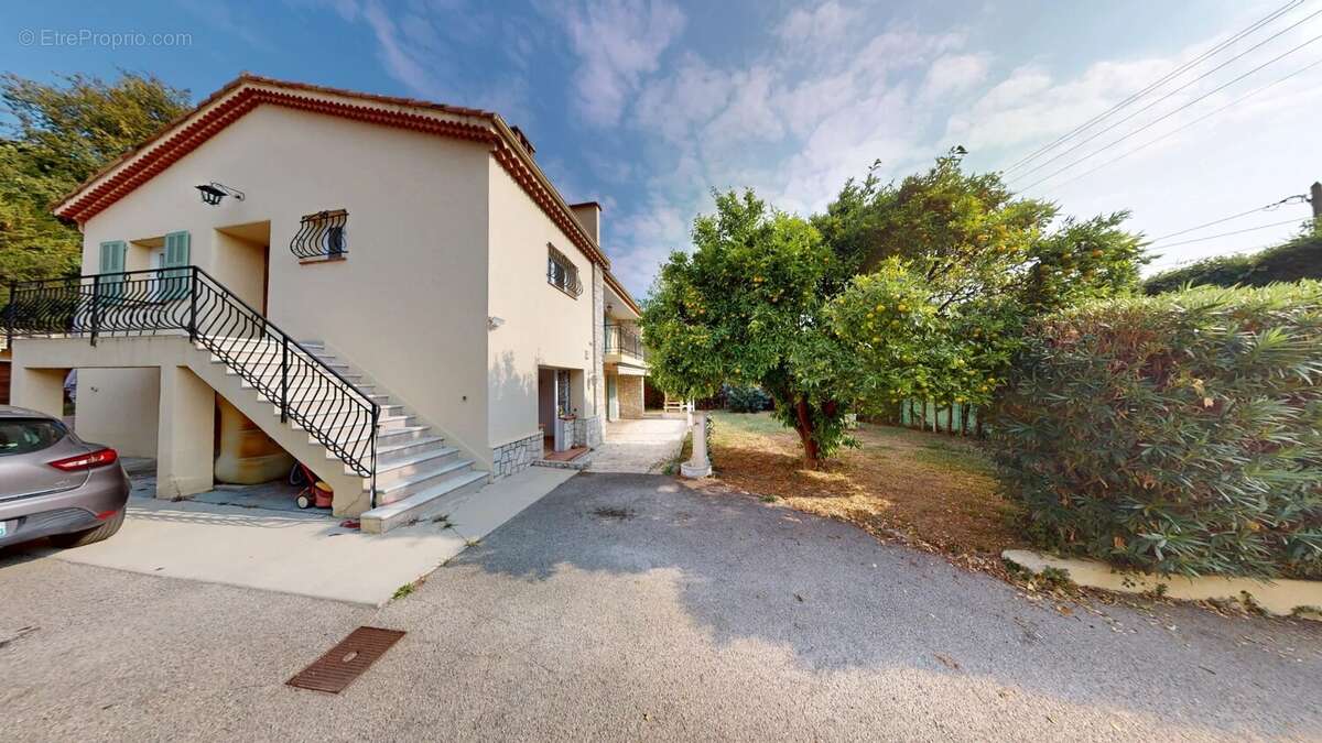 Maison à CAGNES-SUR-MER