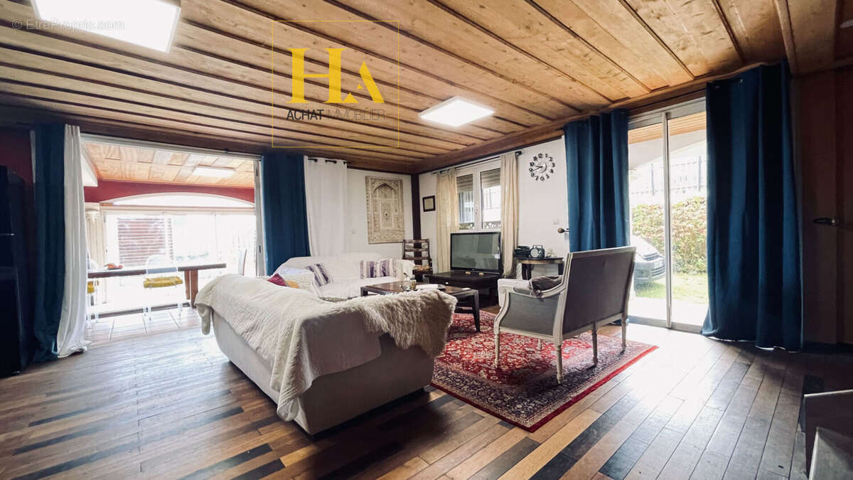 Maison à LE TAMPON