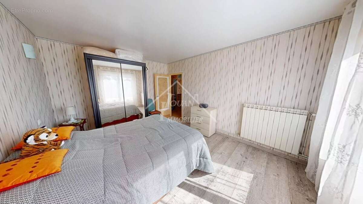 Maison à COSNE-D'ALLIER