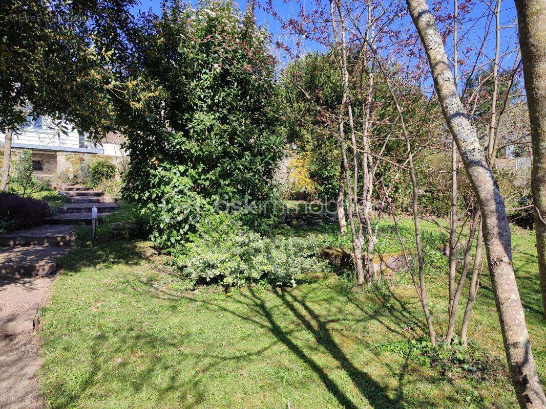 Maison à CONDE-SUR-SARTHE