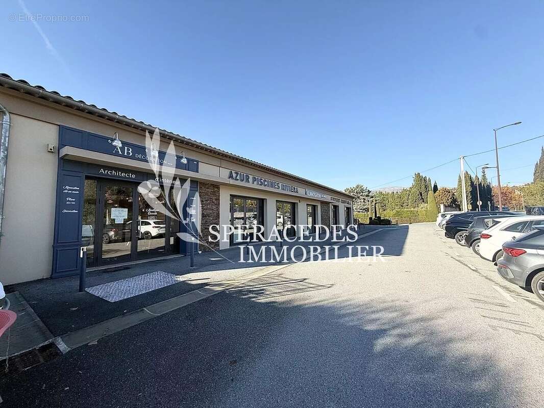 Commerce à LE ROURET