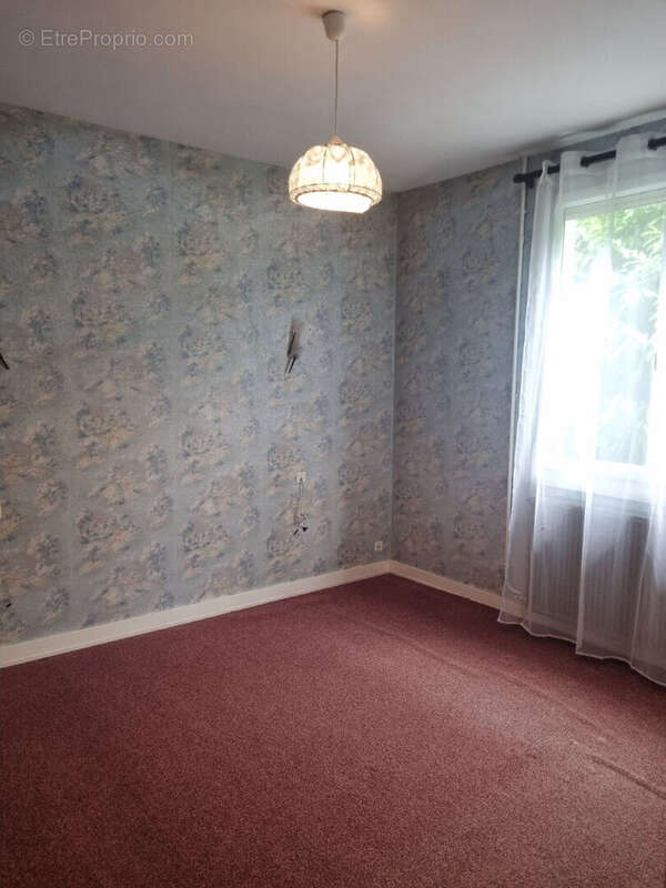 Maison à BEAULIEU-SUR-LAYON