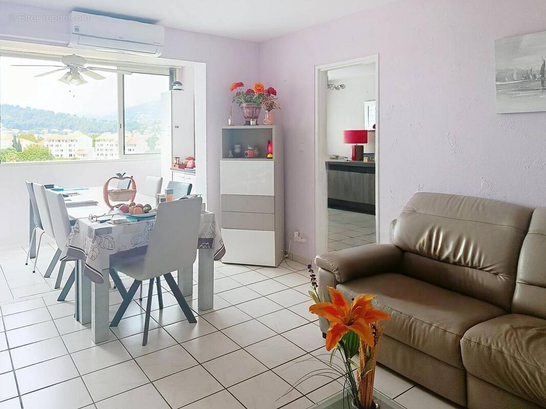 Photo 1 - Appartement à LA GARDE