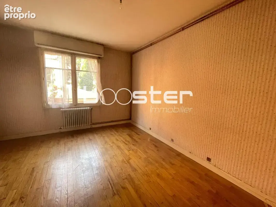 Toulouse Matabiau – Opportunité à Saisir : Spacieux T3 de 73 m² à Rénover au 1er Étage - photo 4