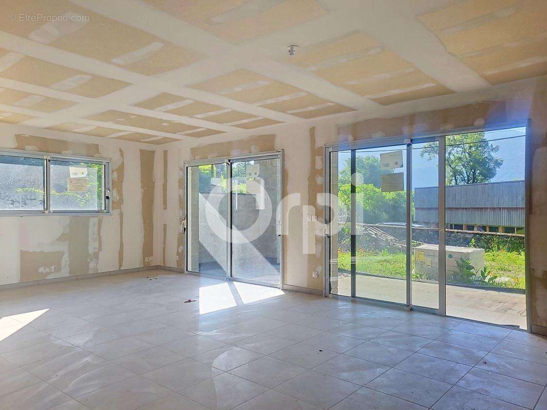 Appartement à GRESY-SUR-ISERE