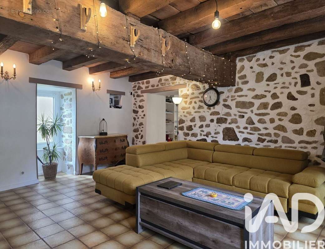 Maison 171 m² à Rancon  - photo 3