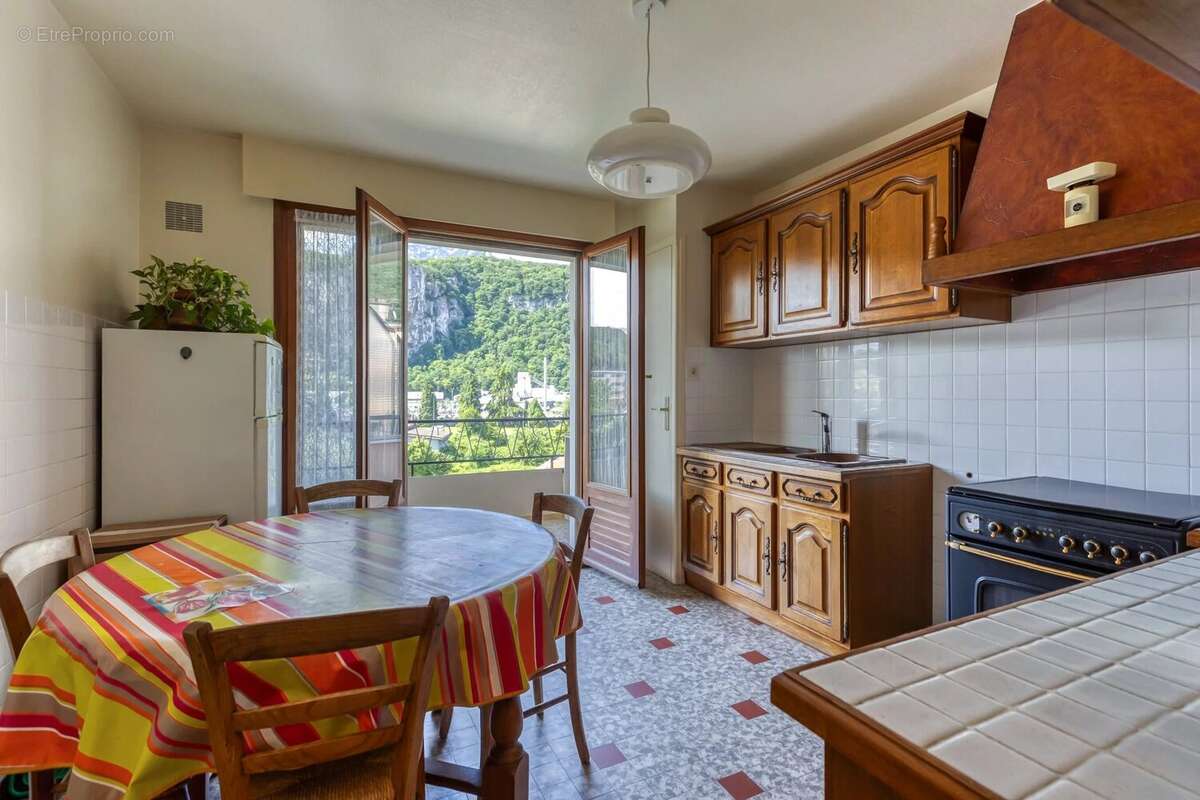 Appartement à FONTAINE