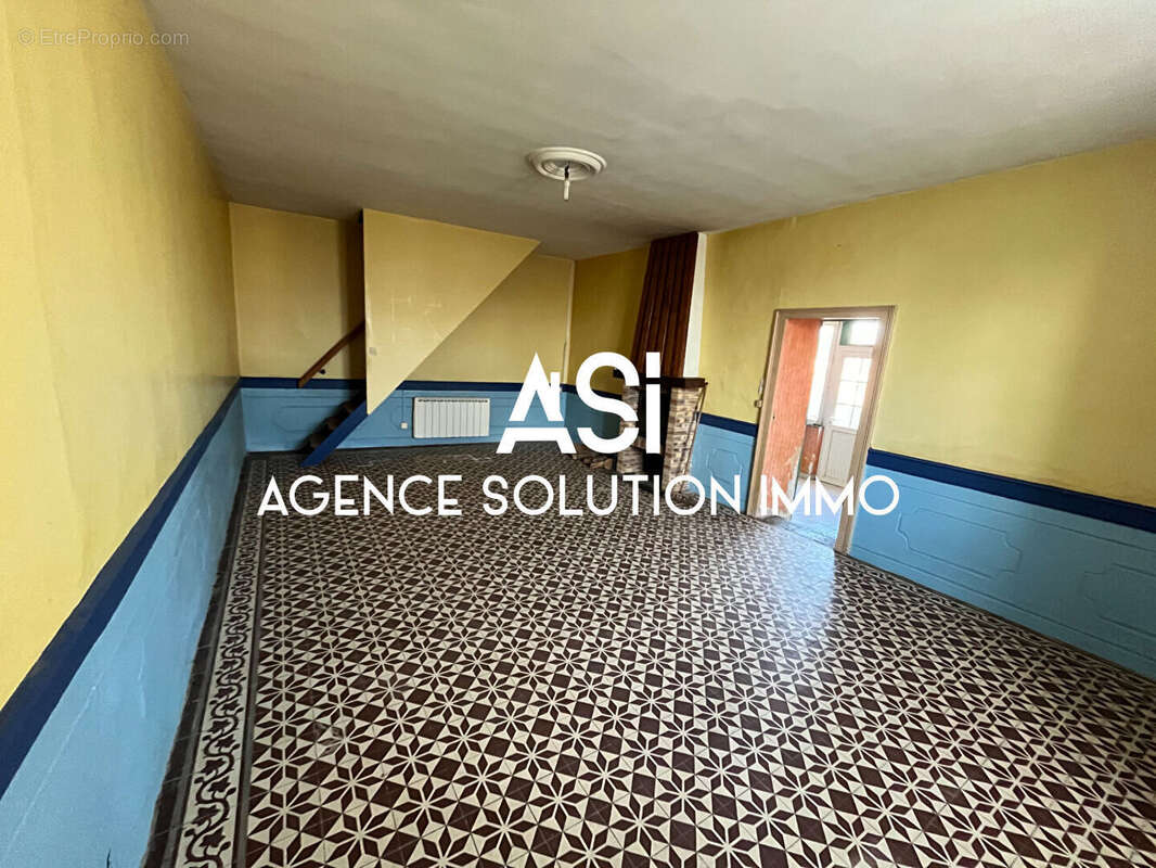 Maison de bourg de 216m²  sur un terrain de 1924m² proche de Villaines la Juhel - photo 13