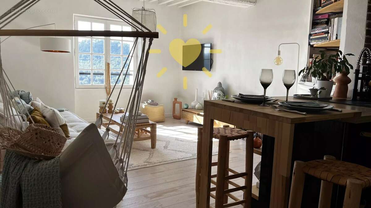 Appartement à CLAVIERS